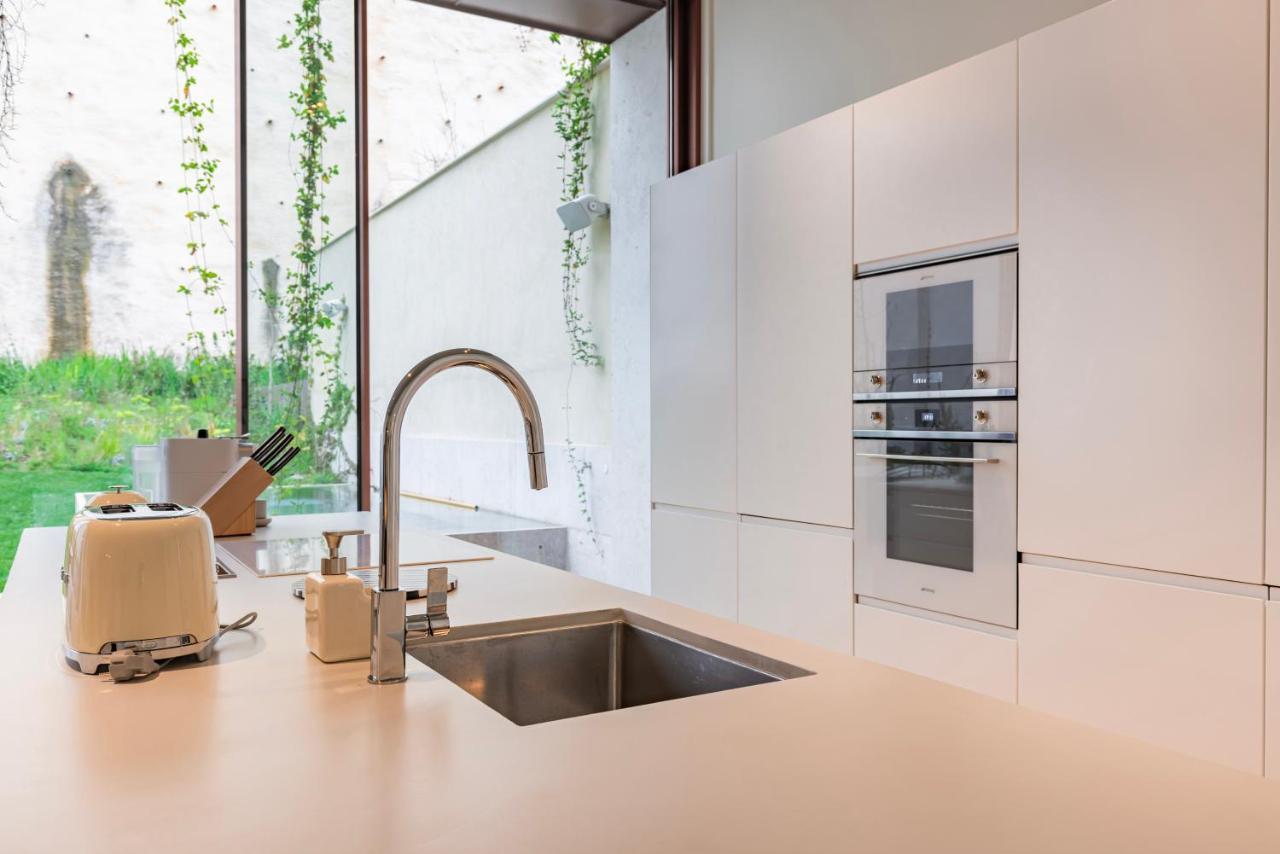 Hidden Pearl W/ Patio & Pool By Lovelystay Lisboa Exterior foto